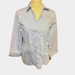 Foxcroft Button Up Blouse Women's Shirt Sz 8 Heritage Non-Iron Light Blue